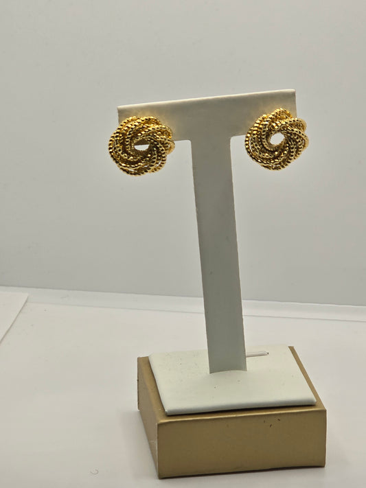 Gold Plated Earrings for Women – Stylish, Lightweight & Everyday Jewelry